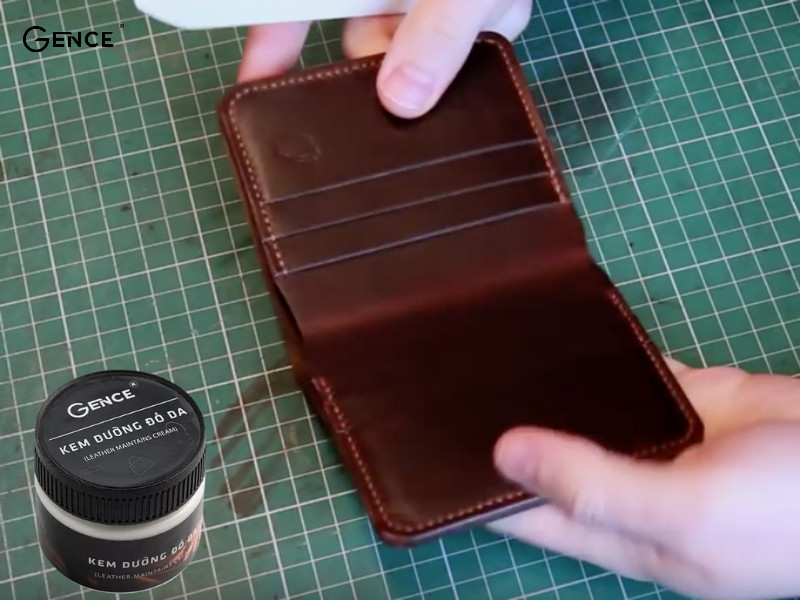 Kem dưỡng chuyên dụng Gence làm mới ví da nhanh chóng