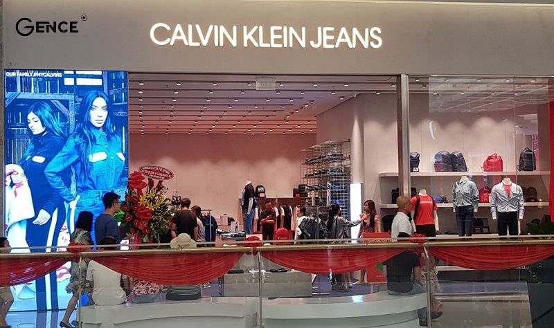 Calvin Klein được nhiều cánh mày râu tin tưởng
