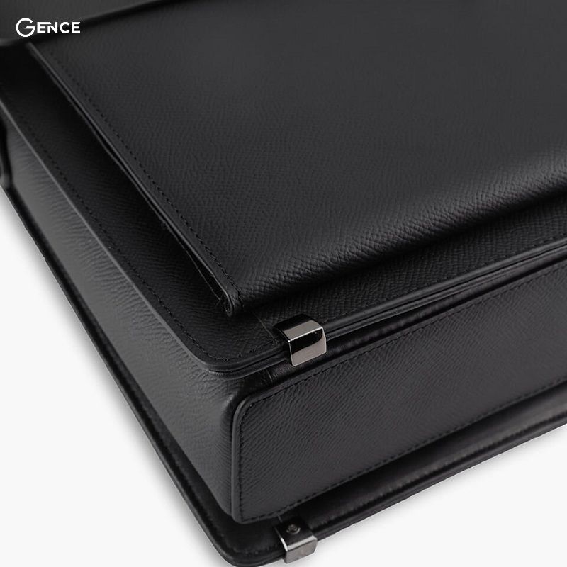Chất liệu Leather có tính thẩm mỹ cao