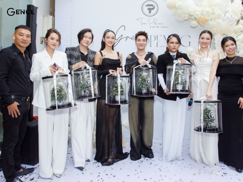 Chất liệu và phụ kiện đi kèm rất quan trọng trong dress code