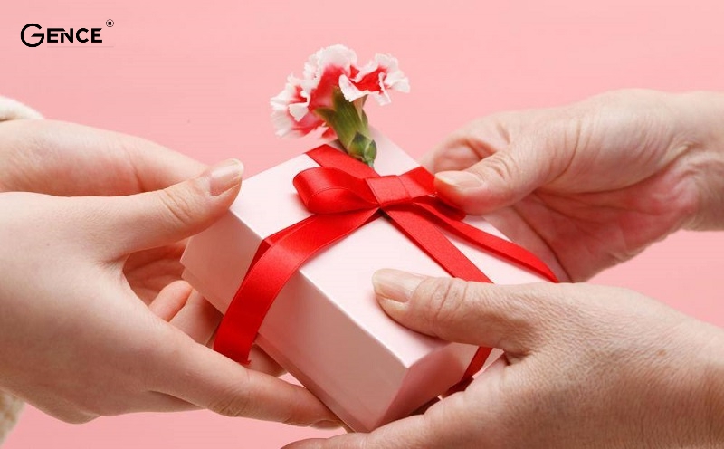 Không tặng những món quà có ý nghĩa chia lìa, xa cách