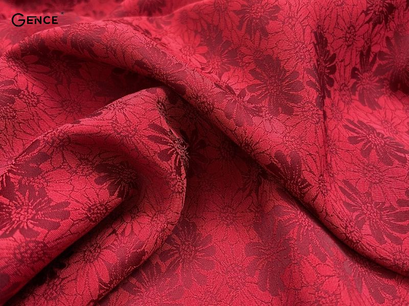 Màu đỏ đô mang lại may mắn trong cuộc sống