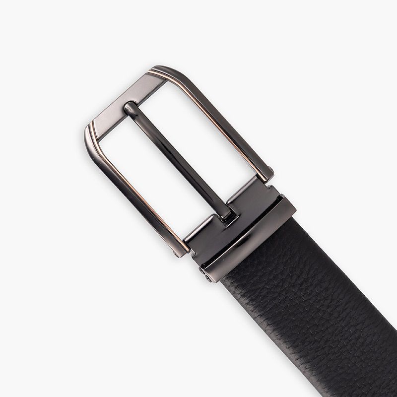 Mối nối khóa cài chắc chắn của thắt lưng quần jean LG20 Gence