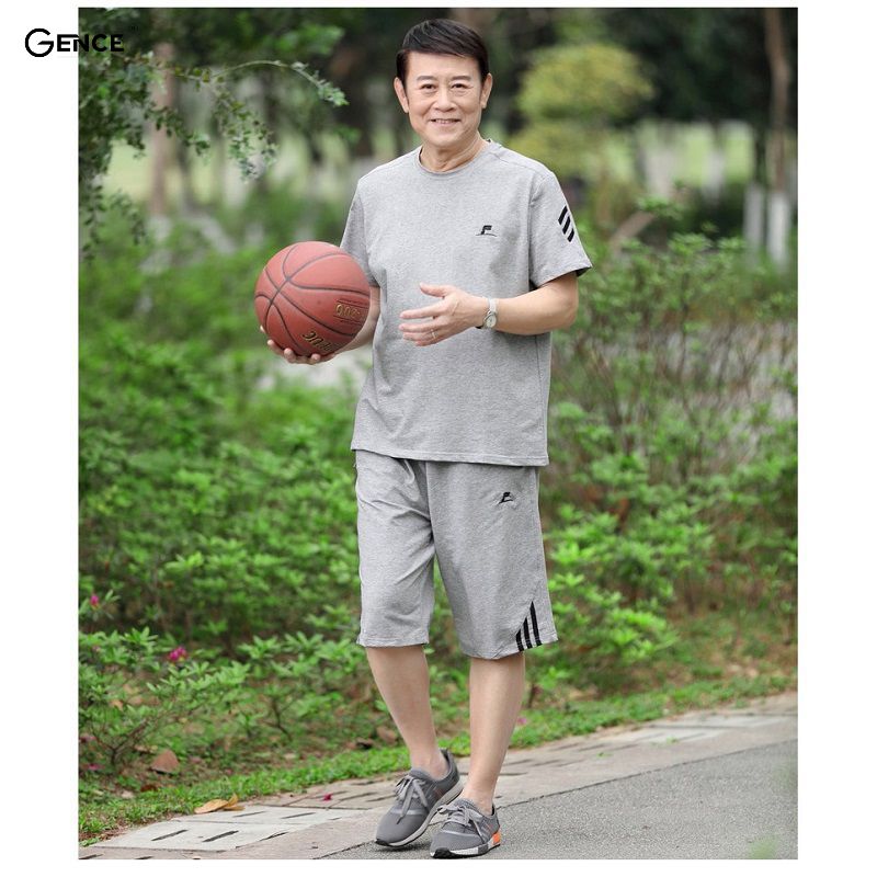 Mua quà tặng ba để cải thiện sức khỏe chọn giày thể thao