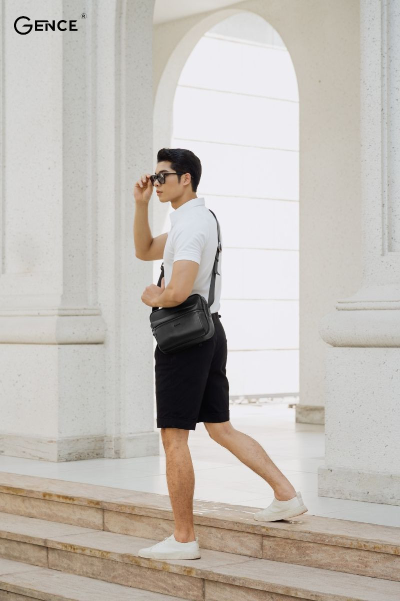 Nam giới có thân hình chuẩn dễ dàng chọn túi đeo chéo