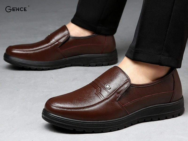 Giày lười da bò thật đem lại sự thoải mái khi sử dụng