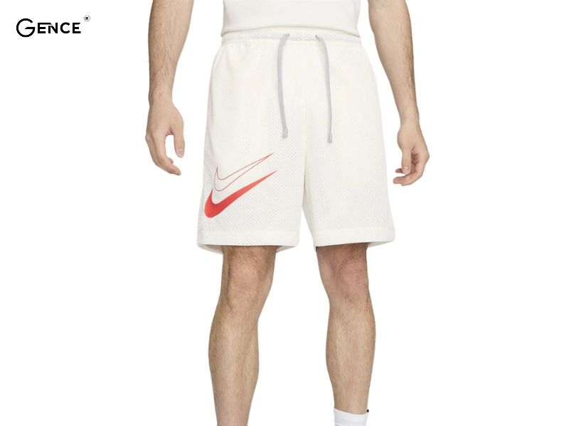Nike Standard Issue thiết kế rộng rãi, linh hoạt