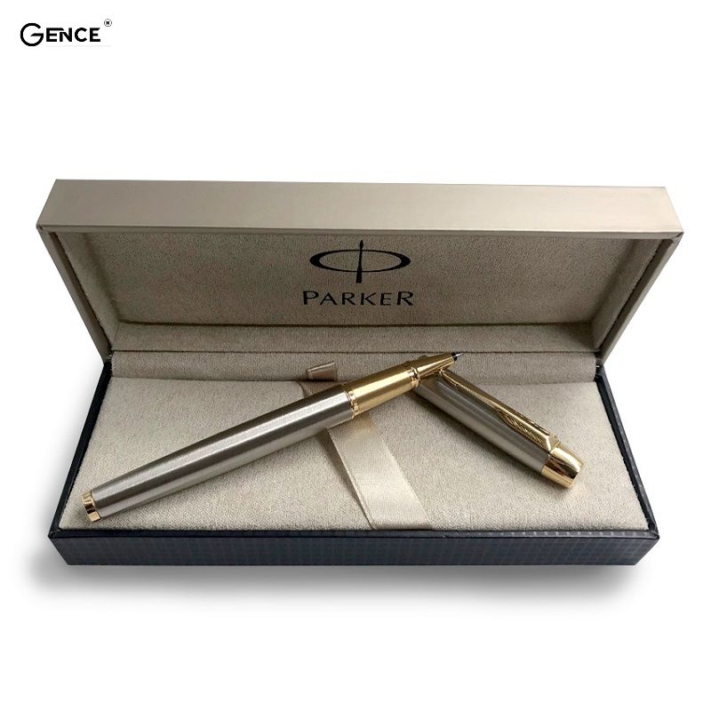 Tặng bút ký khắc tên