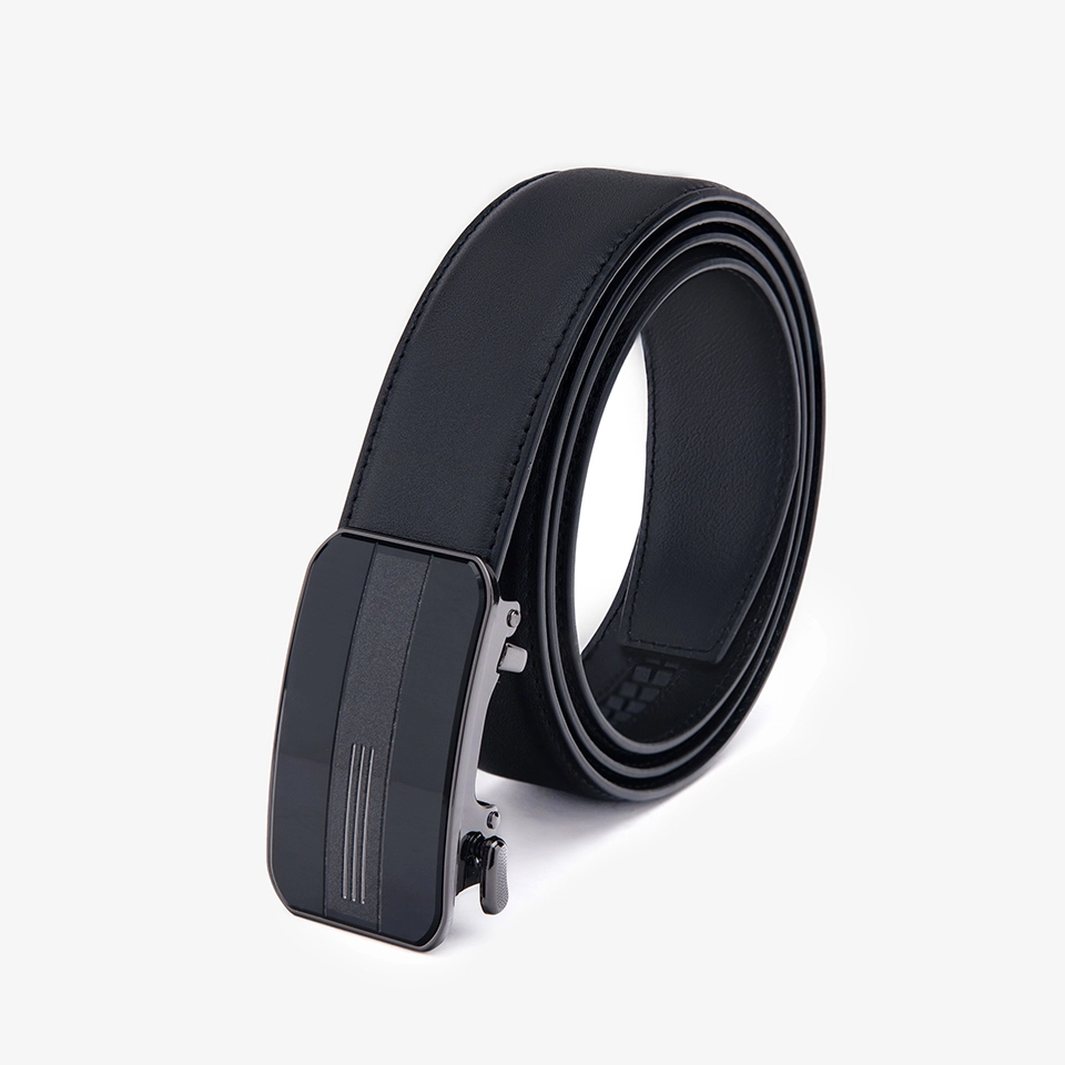 Thắt lưng LG39 được làm từ da thật chất lượng cao, bền bỉ