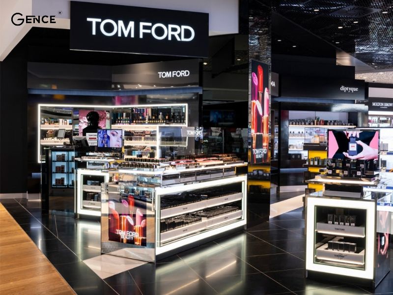 Tom Ford mang thiết kế bí ẩn và nam tính