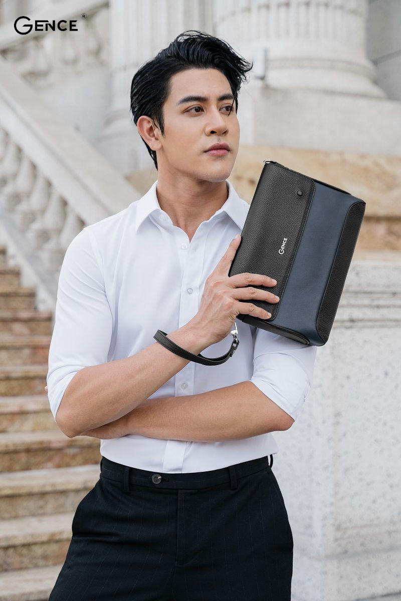 Phái mạnh diện sơ mi trắng, quần âu, TD12 đi làm