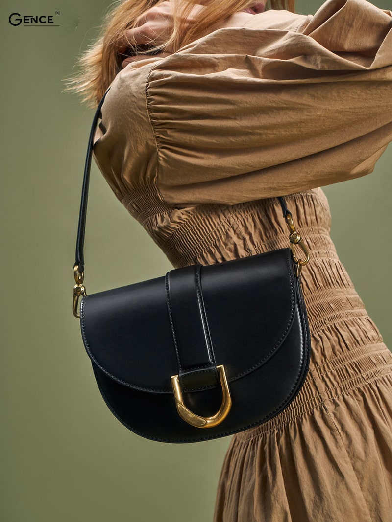 Túi xách Charles & Keith sành điệu - hàng hiệu