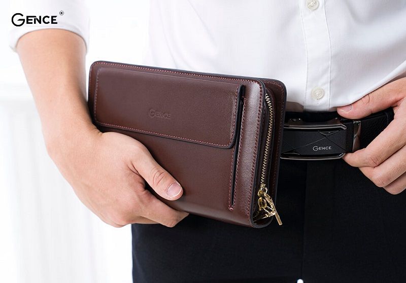 Ví cầm tay Gence làm từ chất liệu da bò Nappa
