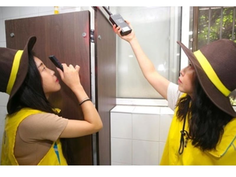 Quang sát kỹ xung quanh để tìm ra camera