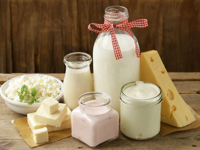 Sữa và các loại thực phẩm chế biến từ sữa