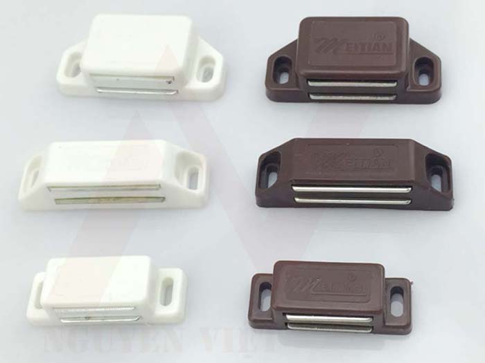 các màu sắc của nam châm hít cửa tủ