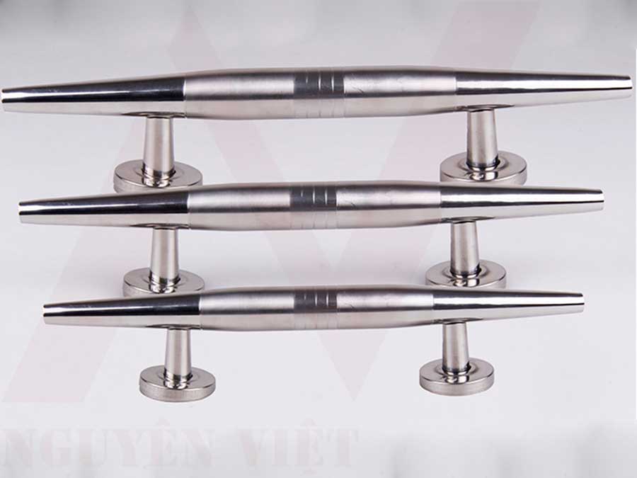 tay nắm cửa inox