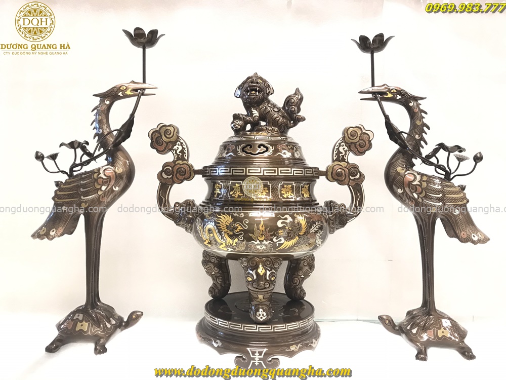 Bộ Tam sự Đỉnh Hạc đồng đỏ khảm ngũ sắc