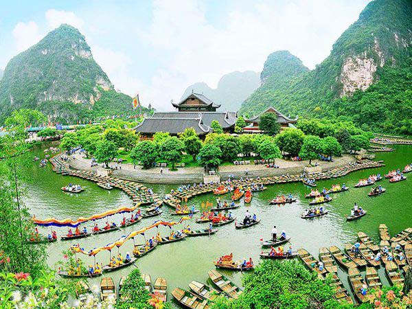 河内 – 宁平 – 清华