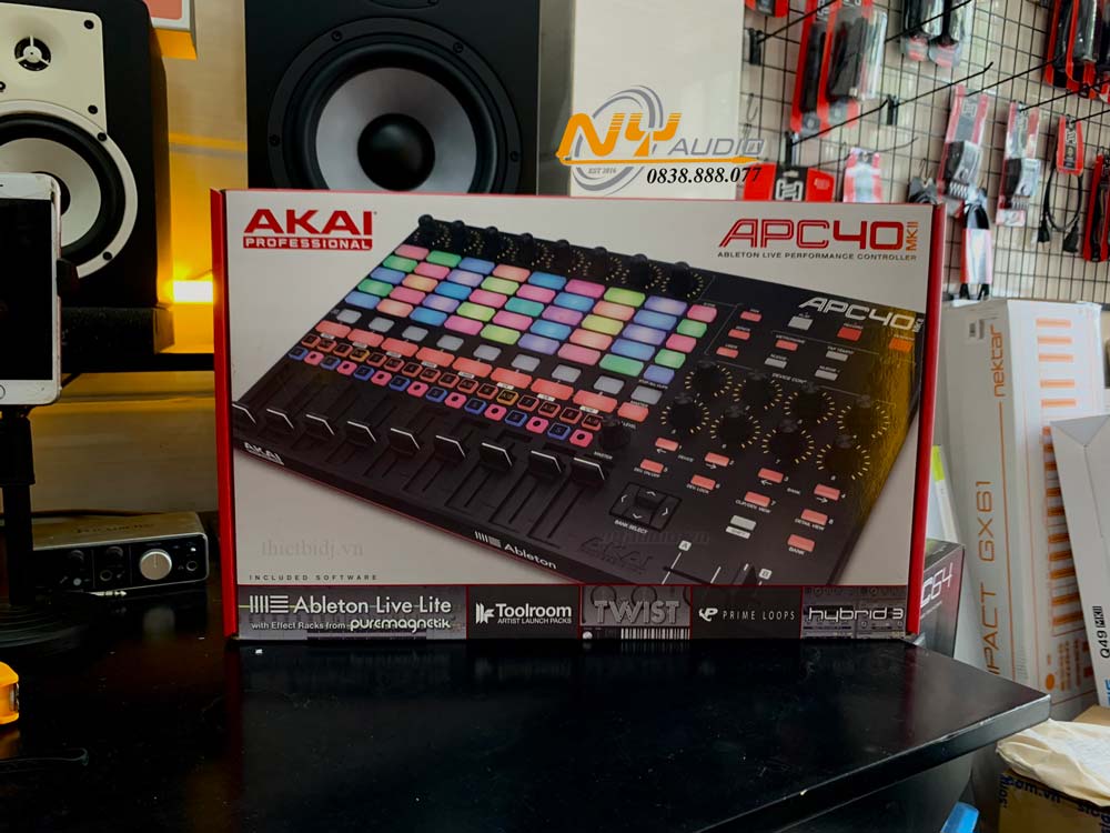 Akai APC40 MKII | Hàng chính hãng | Trả góp 0%