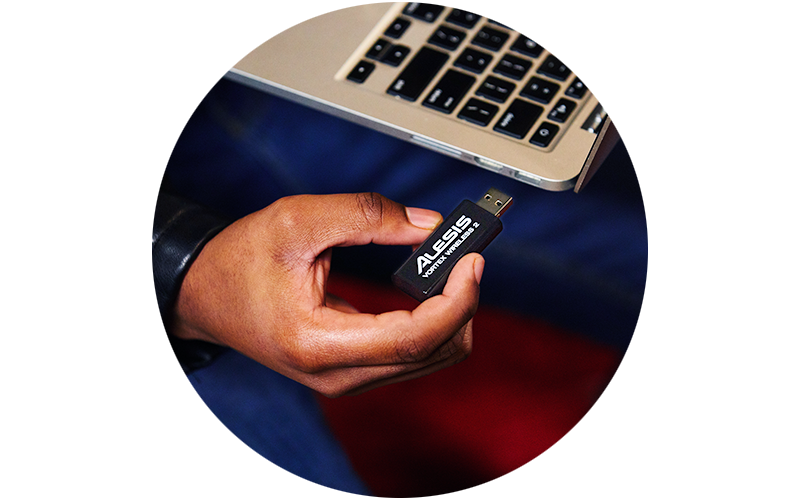 Alesis Vortex Wireless 2 USB/MIDI Keytar Controller hàng nhập khẩu chính hãng