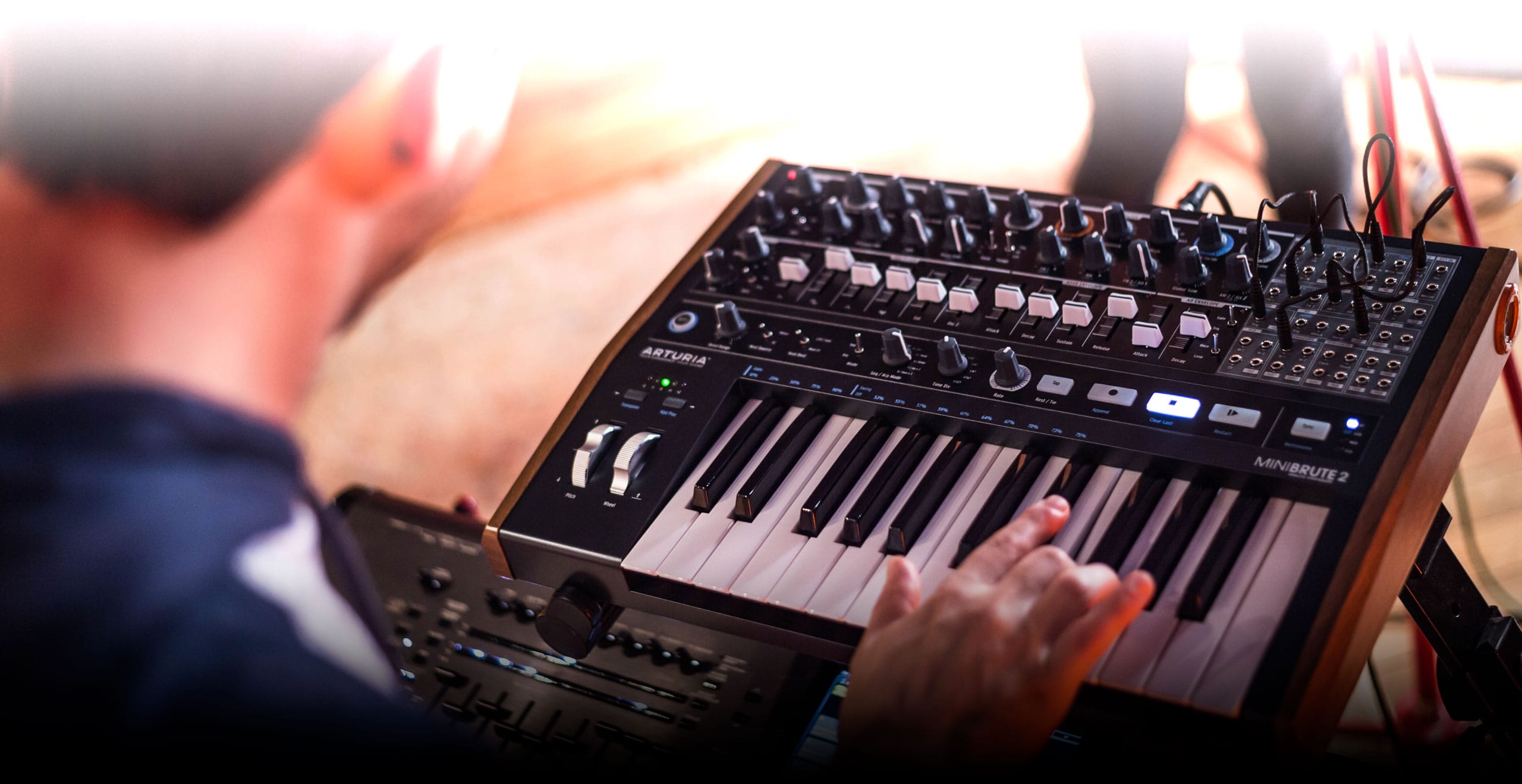 Arturia MiniBrute 2 | hàng phân phối chính hãng giá tốt nhất tại HCM 