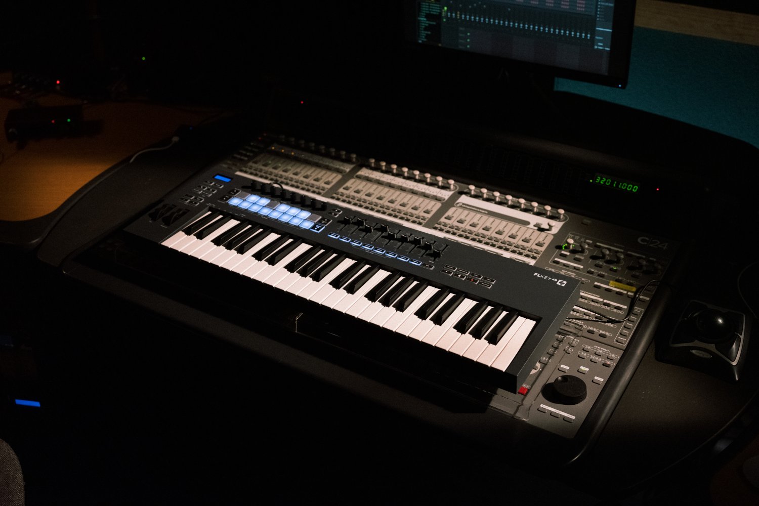 Novation FLkey 49 | Trả góp online qua CMND | Lãi suất 0%