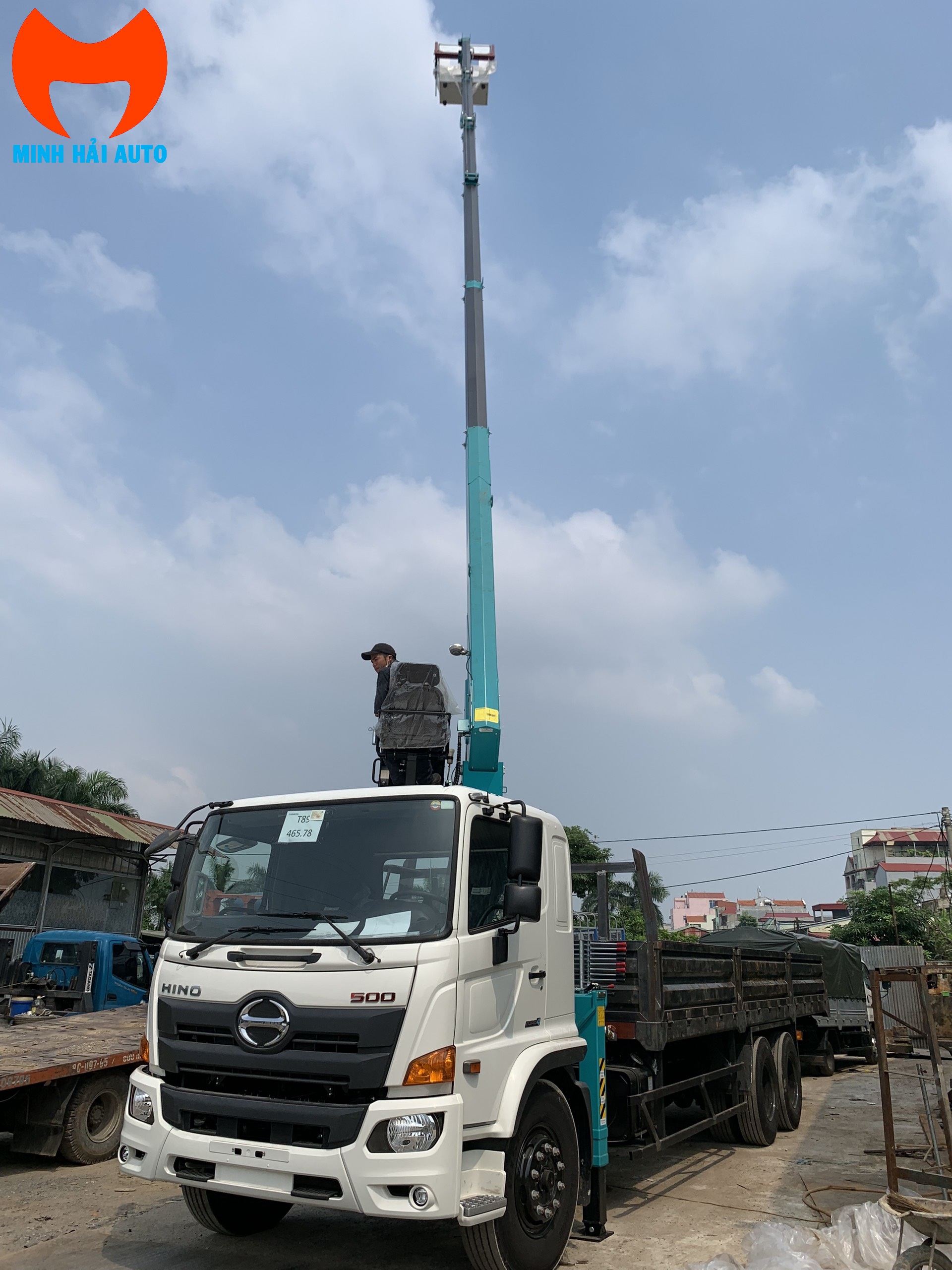 Hino FM8JW7A gan cau Hyundai 8 tan- 1