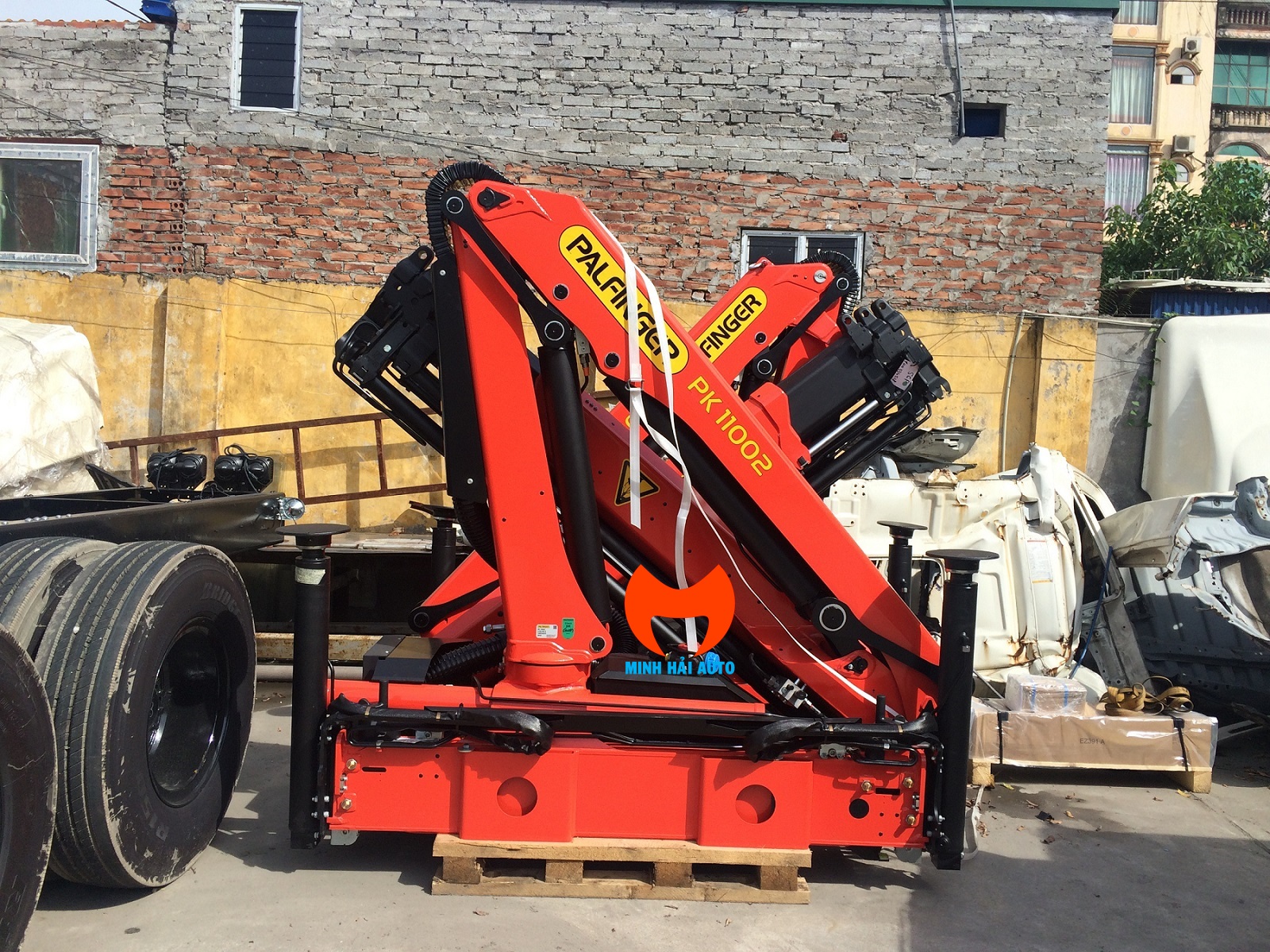 Cẩu gấp 3 tấn Palfinger PK 11002B