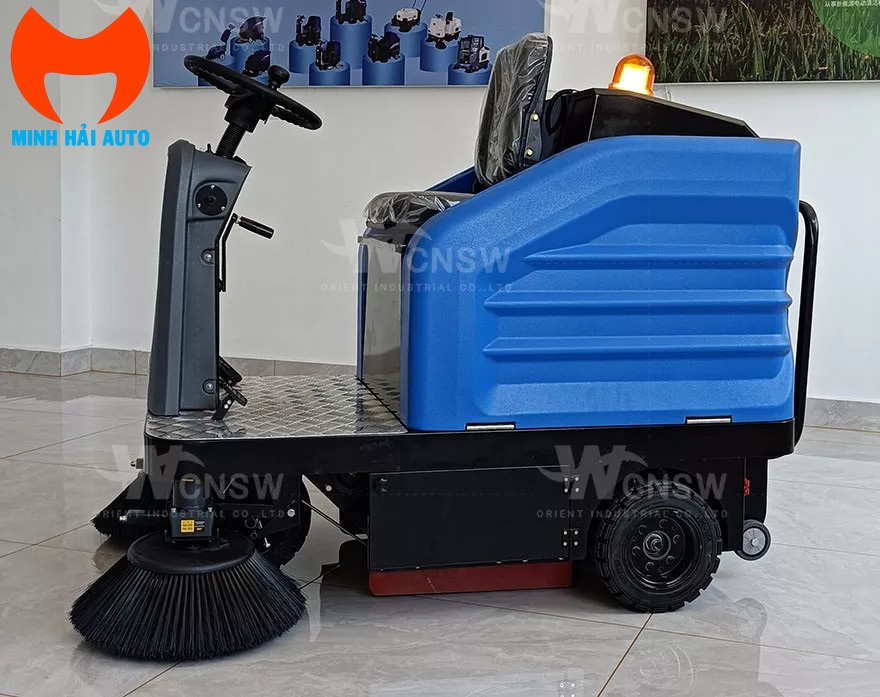 Xe quét điện mini 100L cho nhà xưởng- 01