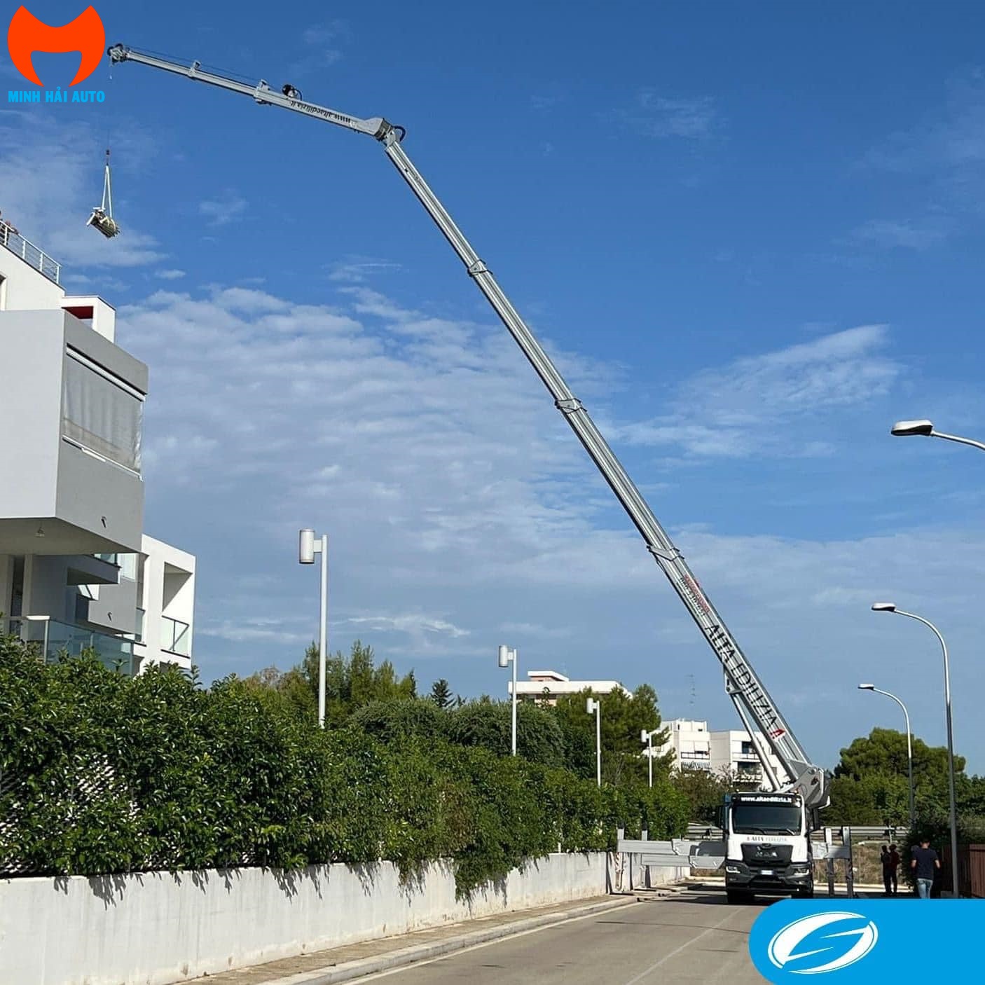 Xe ô tô nâng người 54m Socage 54TJJ cần ống lồng, jib phụ, giỏ 600kg- 01