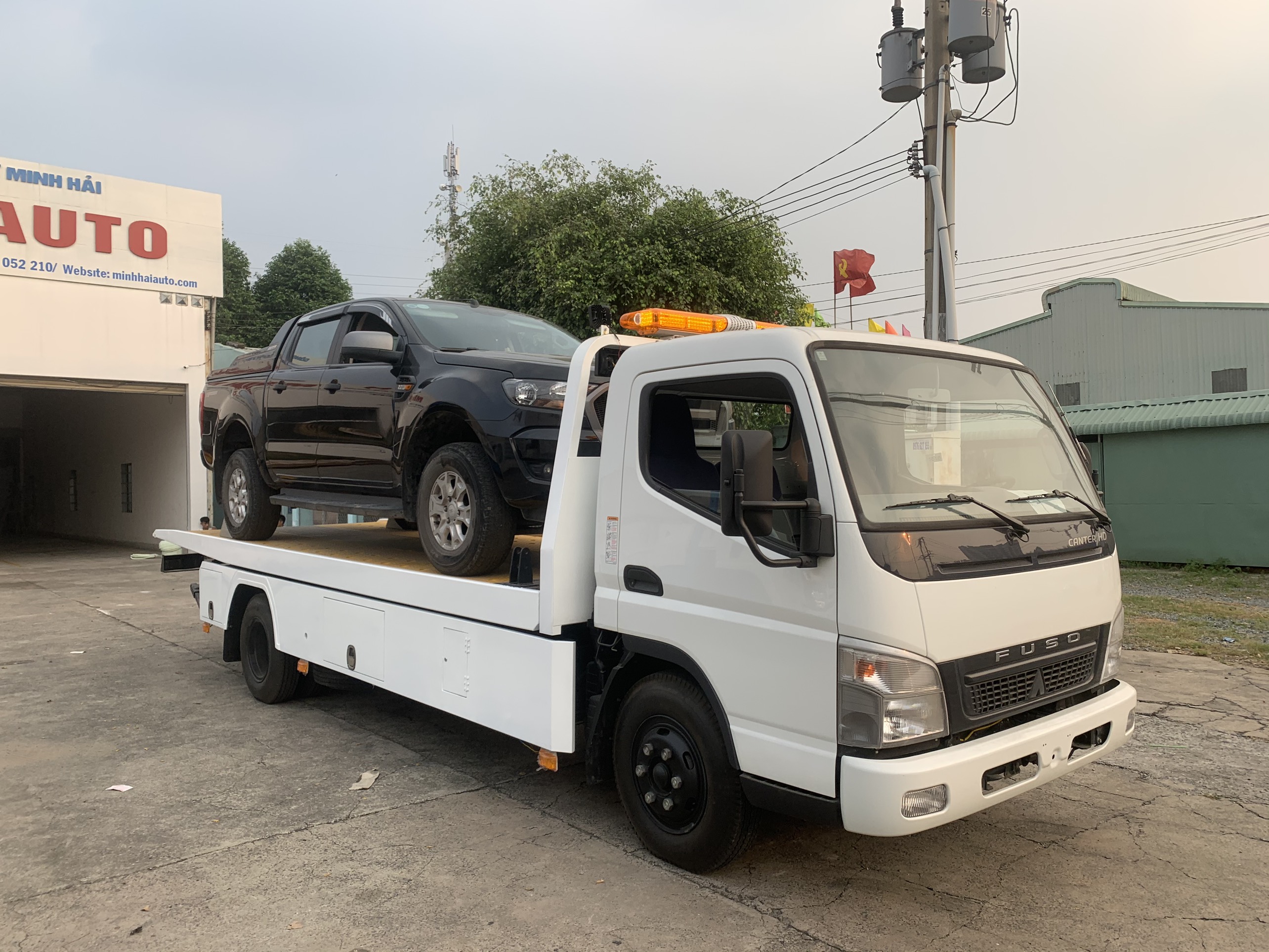 MINH HAI AUTO'S Flatbed/ rollback tow trucks- 1