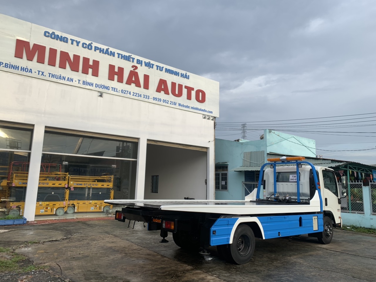 Xe cứu hộ Isuzu 2.5 tấn- 2