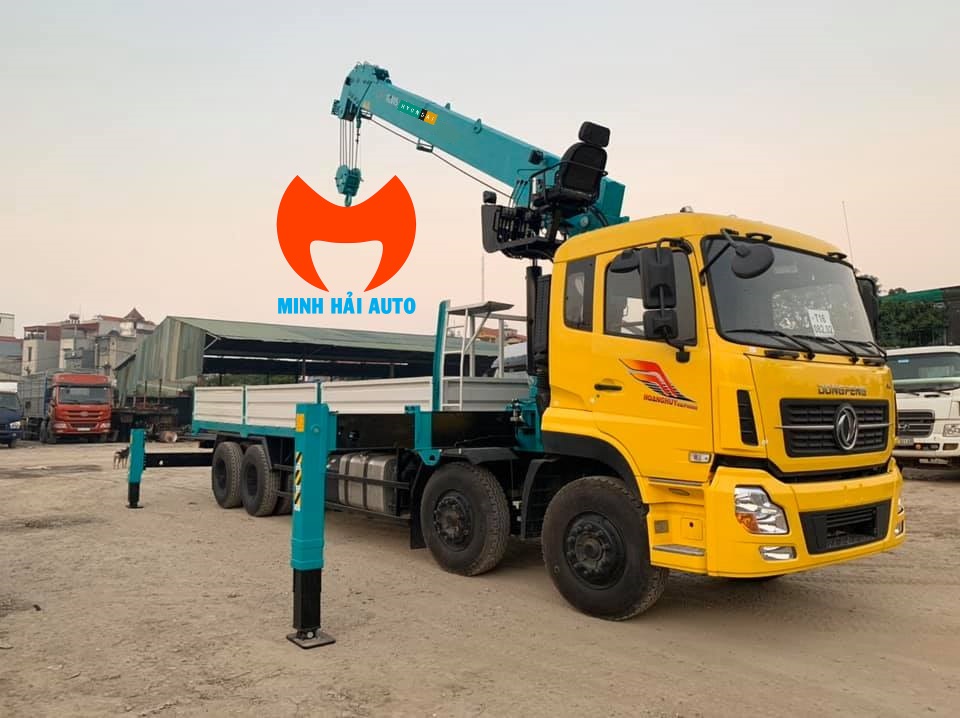 Xe tải Dongfeng gắn cẩu tự hành 10 tấn Hyundai Everdigm- 1