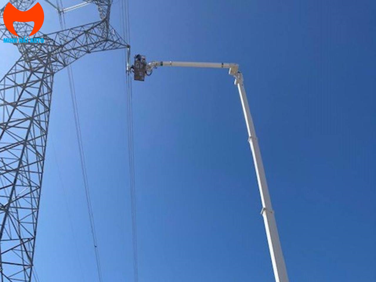 Nhu cầu xe nâng người phục vụ sửa chữa bảo dưỡng đường điện 500kV
