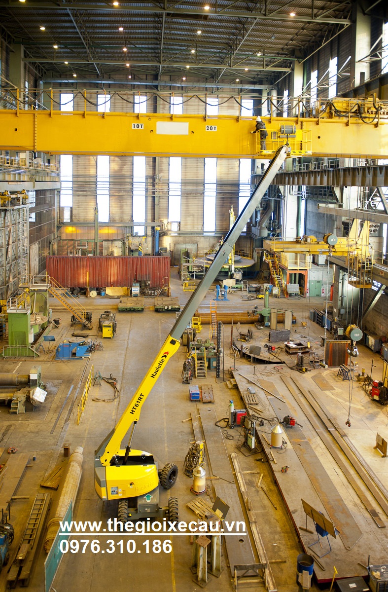 Xe nâng người boom lift 21m Haulotte