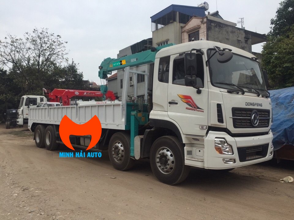 Dongfeng 4 chân gắn cẩu tự hành 5 tấn Hyundai- 1