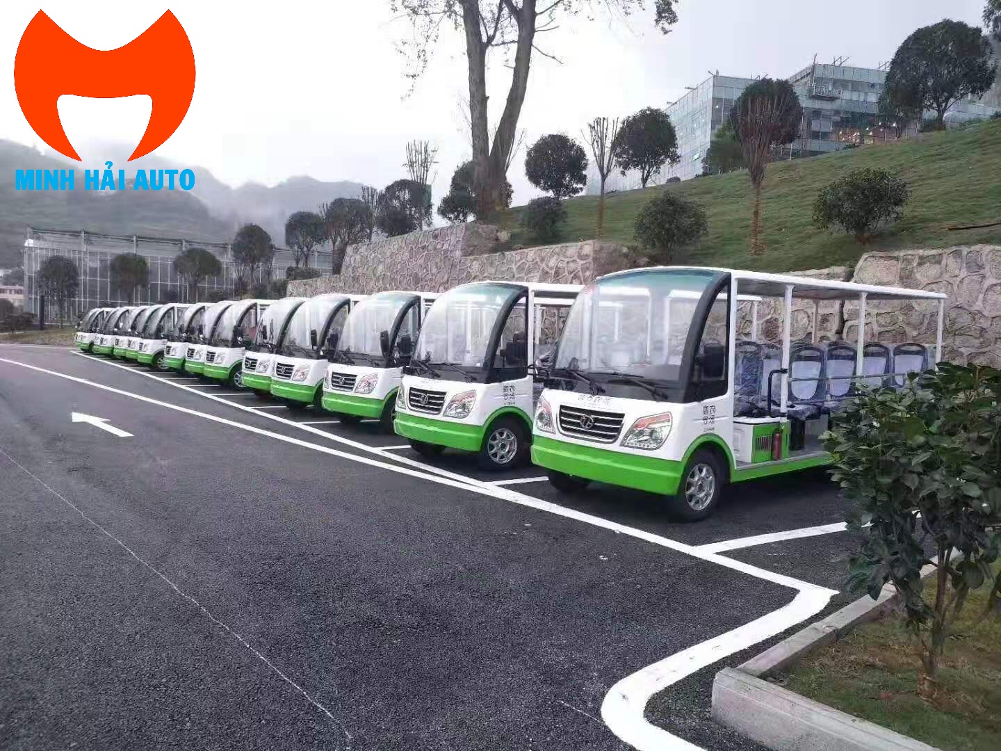 Bán xe du lịch chạy xăng 23 chỗ