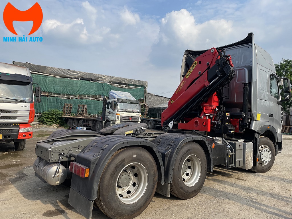 Đầu kéo Howo gắn PK 23500C- 1