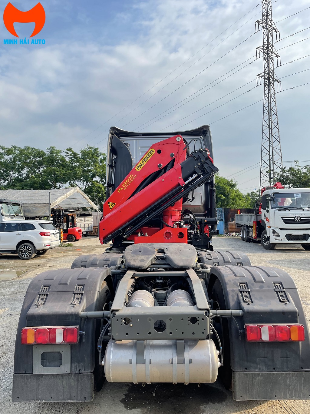 Đầu kéo Howo gắn PK 23500C- 3