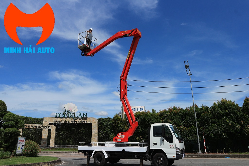 Bán xe ô tô nâng người Palfinger- Italia