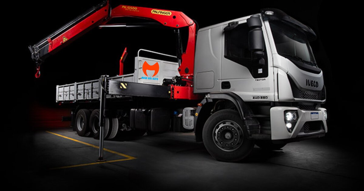 Xe tai gan cau gap khuc robot Palfinger PK 15500- 2