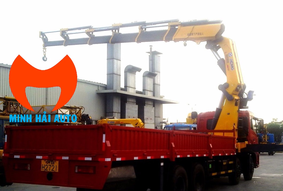 Cẩu gấp khúc 25 tấn XCMG-1