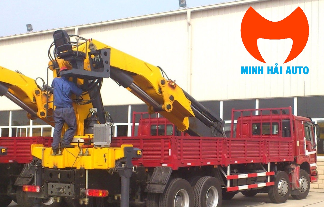 Cẩu gấp khúc 25 tấn XCMG-3