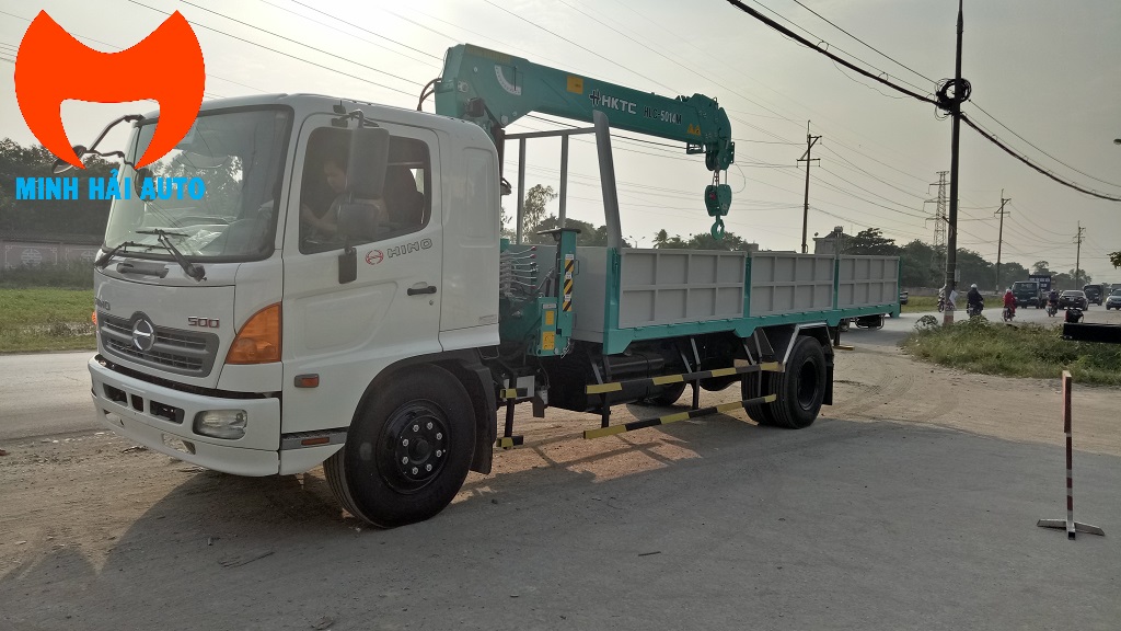 Bán xe cẩu tự hành 5 tấn HKTC lắp Hino FL