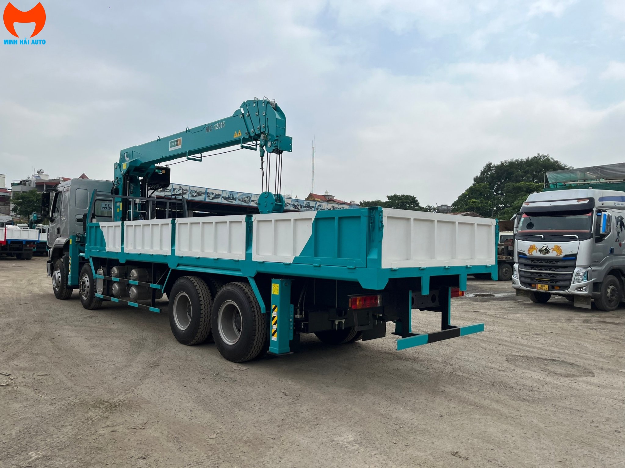 Chenglong 8x4 gắn cẩu Hyundai Everdigm 12 tấn- 2