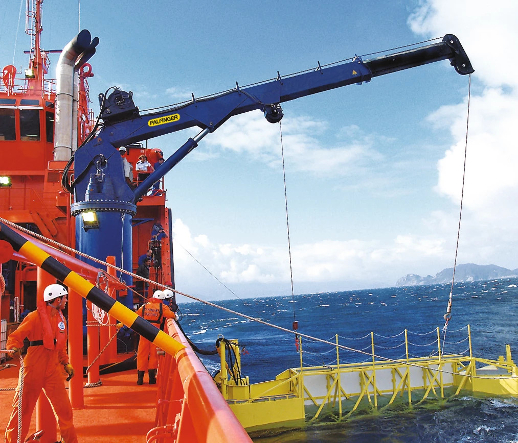 Cẩu lắp tàu thủy phục vụ hàng hải-3