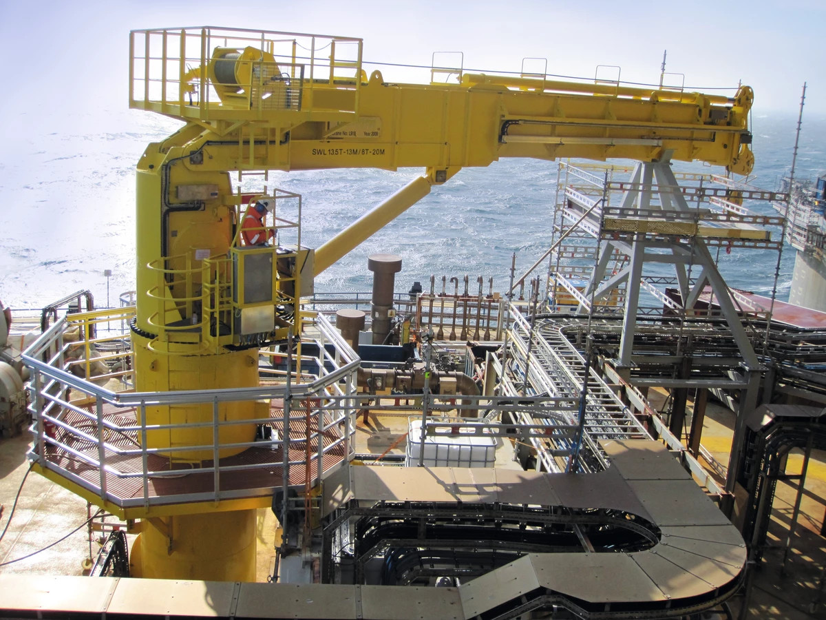 Cẩu lắp tàu thủy khai thác ngoài khơi offshore- 3