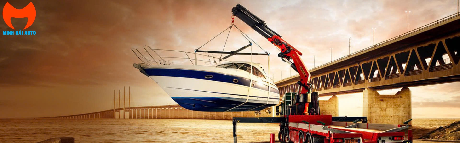 Cẩu Palfinger PK 48002EH phục vụ cứu hộ- cứu nạn- 1