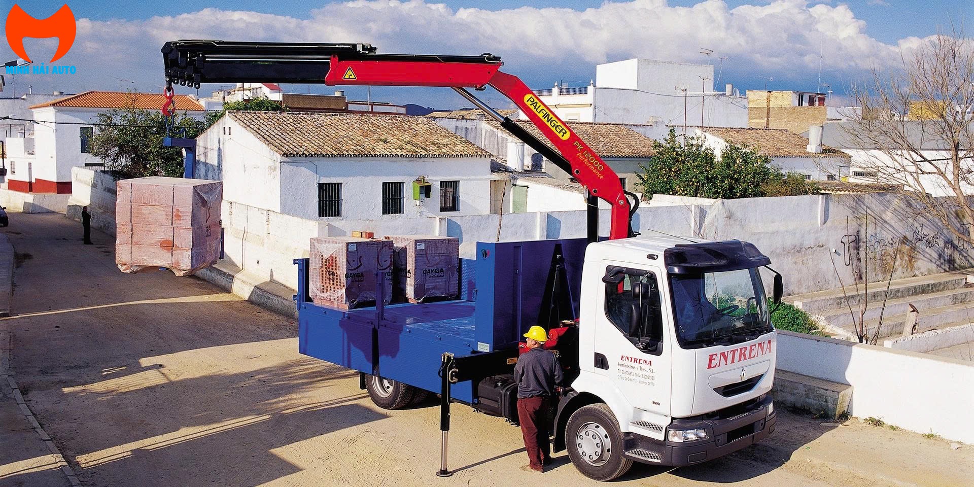 Xe tai gan cau tu hanh gap khuc robot Palfinger Pk 12000- 1